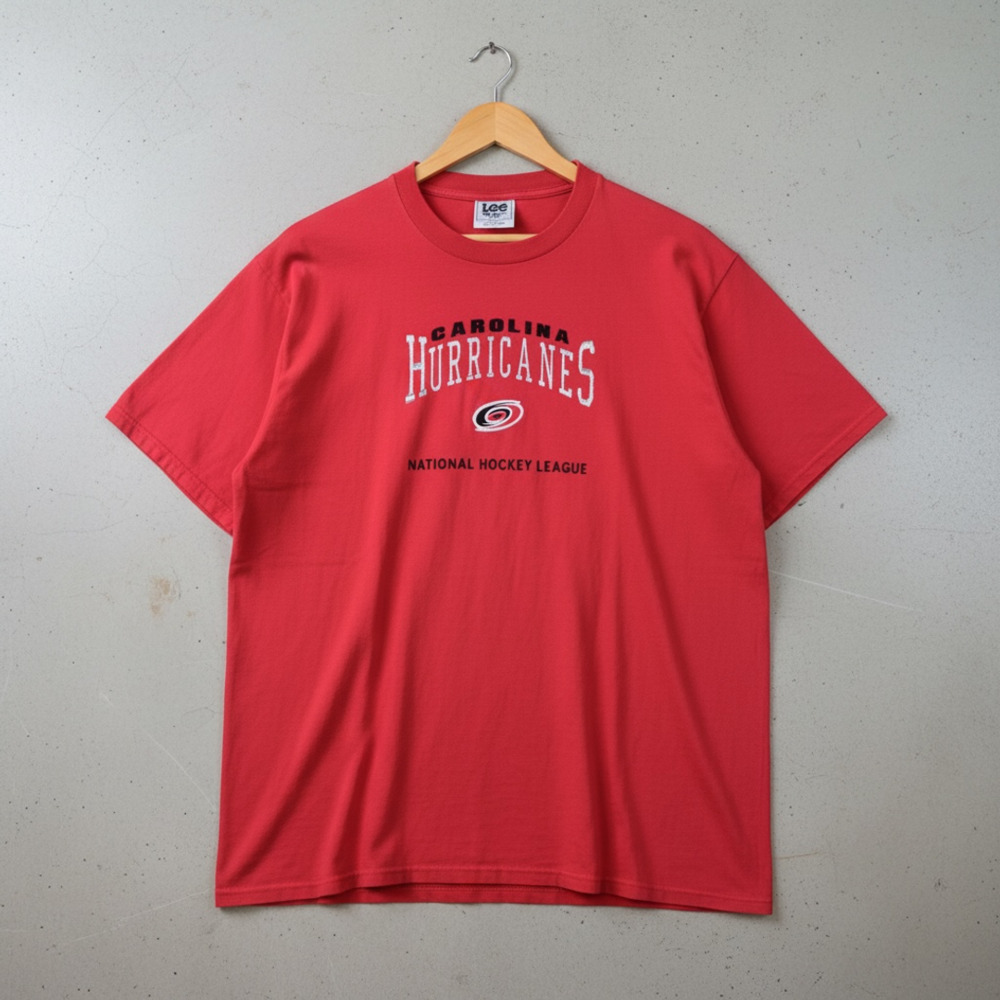 Lee Sport Carolina Hurricanes T-Shirt Size XL Red NHL Hockey League